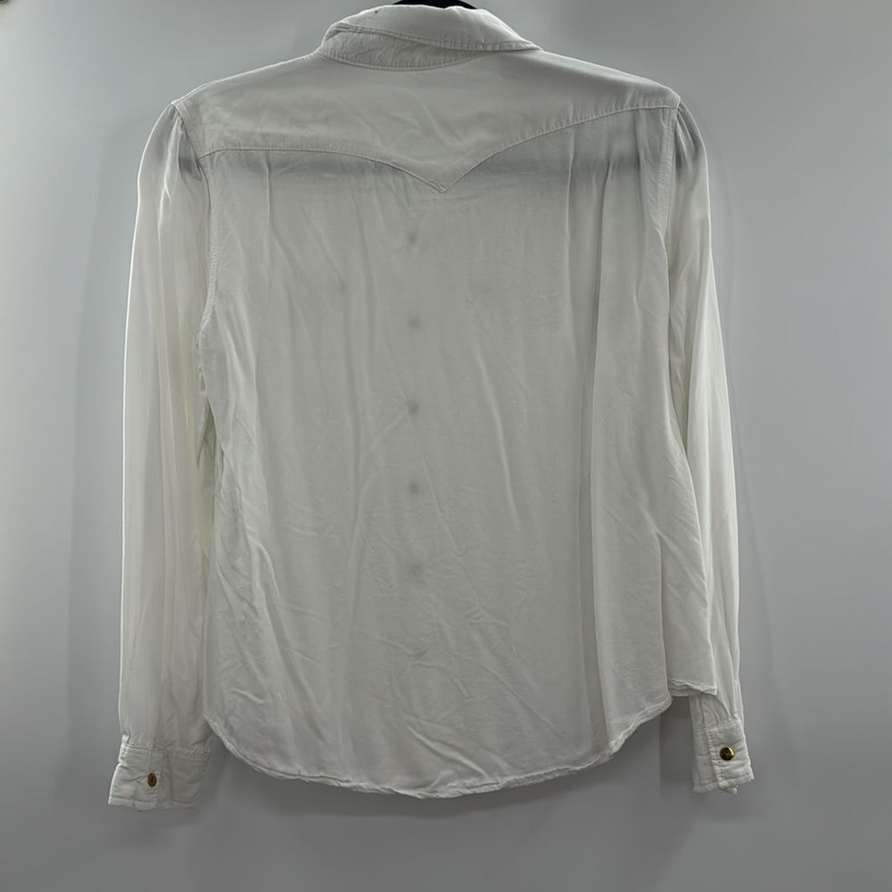 3For$20 Fate White Snap Blouse. With Gold Stud Detailing size M - Picture 4 of 4